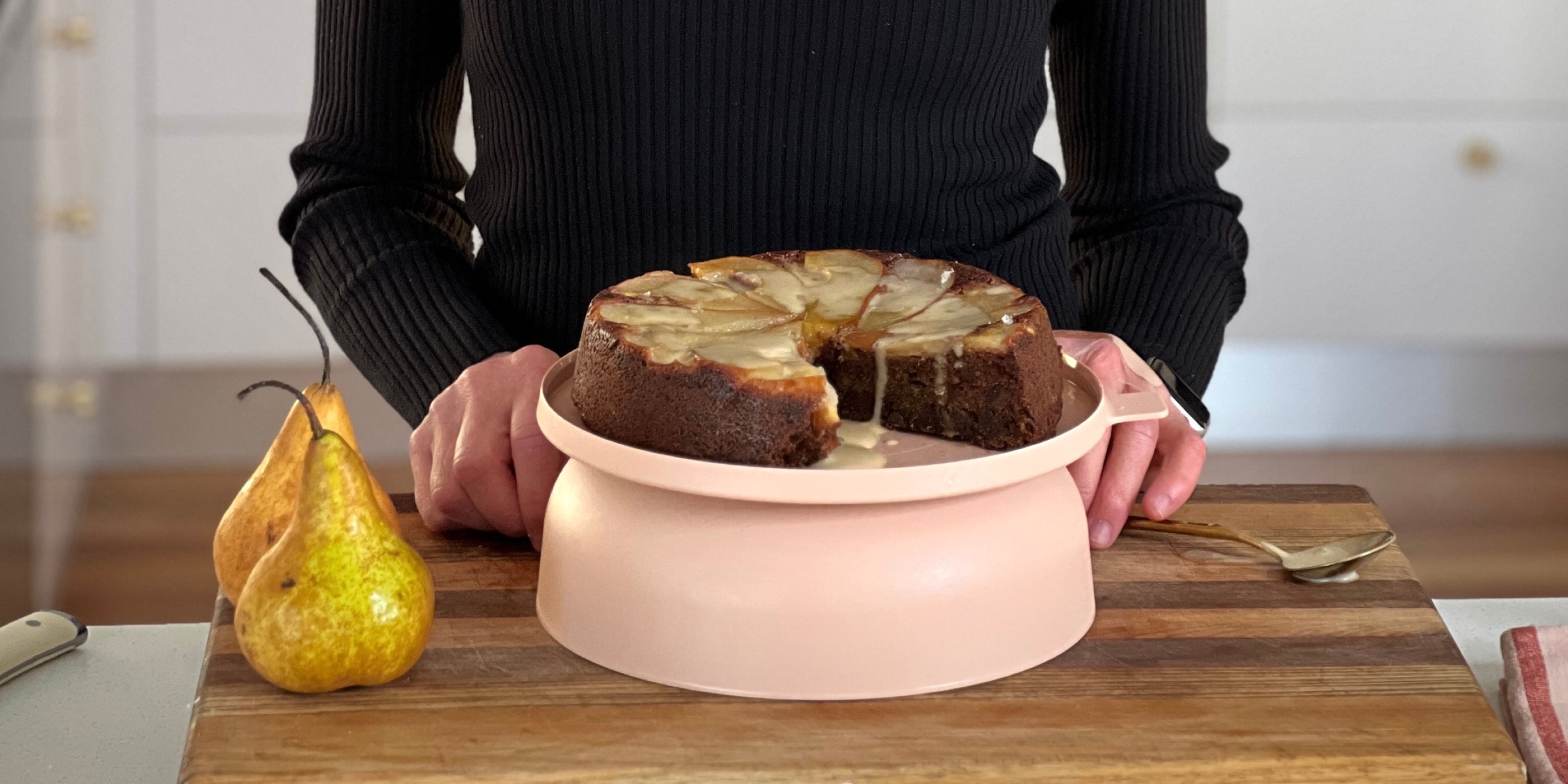 Teresa Cutter's Sticky Date Pudding & Salted Caramel Sauce