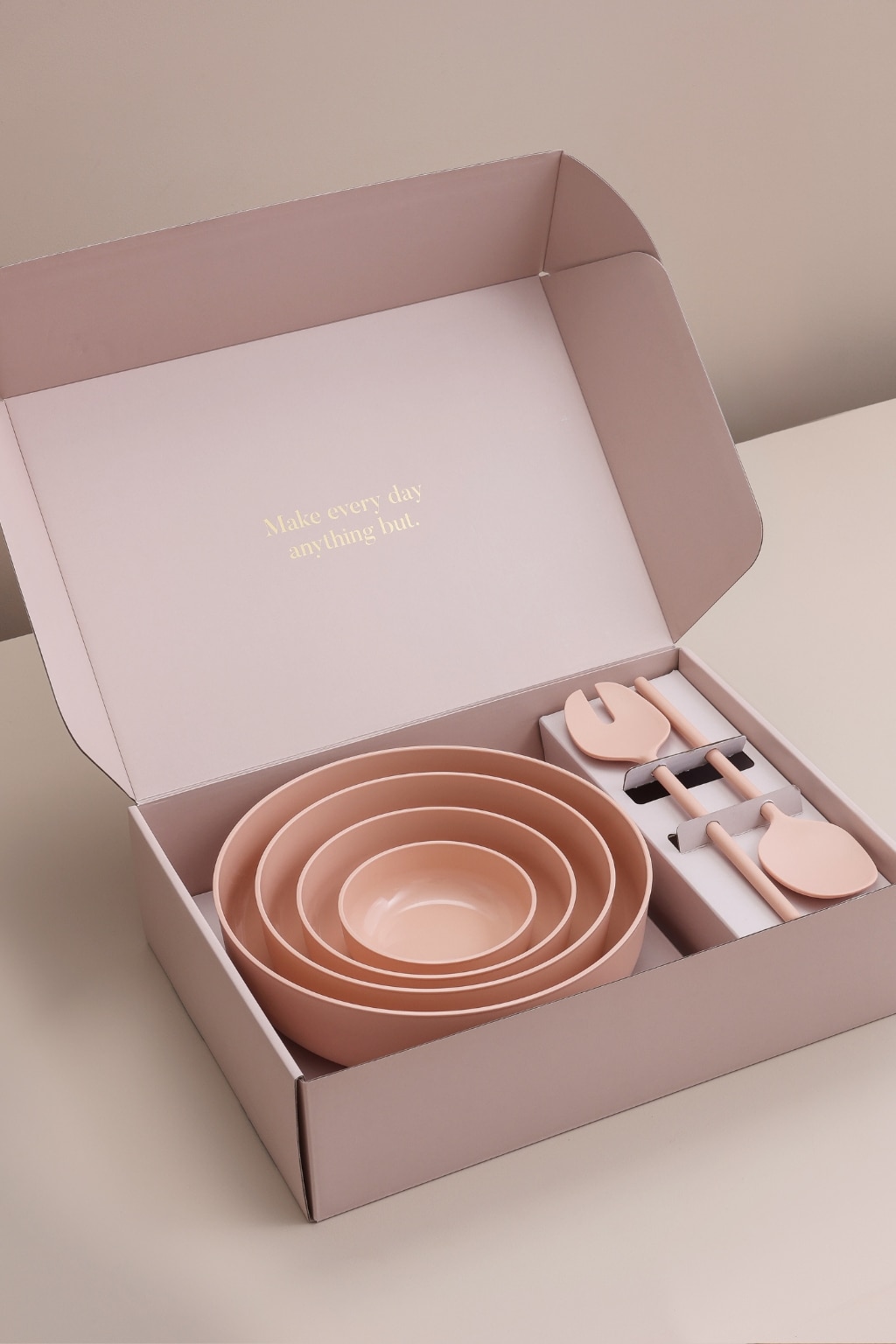 Ultimate Gift Pack in Blush. Contains best selling Blush 4-piece Nesting Bowl Set + matching salad servers, all packaged up in festive luxe gift box. Christmas shopping sorted.