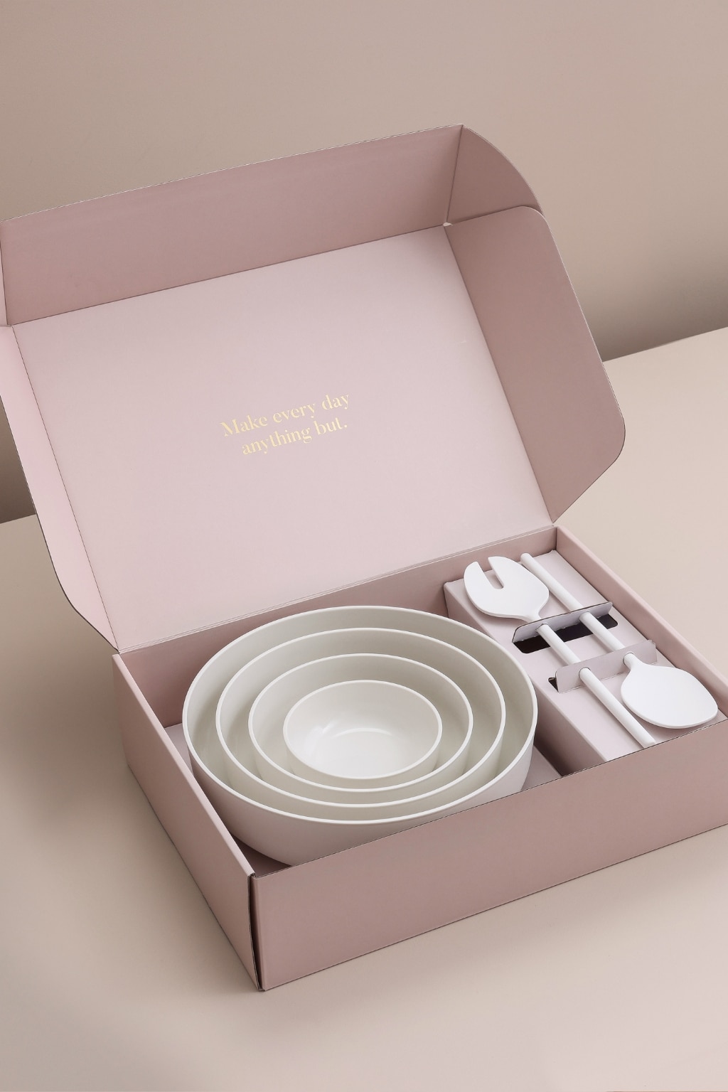 Ultimate Gift Pack in Dune, a 4 piece Nesting Bowl Set + Salad Servers packaged in a limited edition Gift Box, the perfect present to spoil your loved ones.